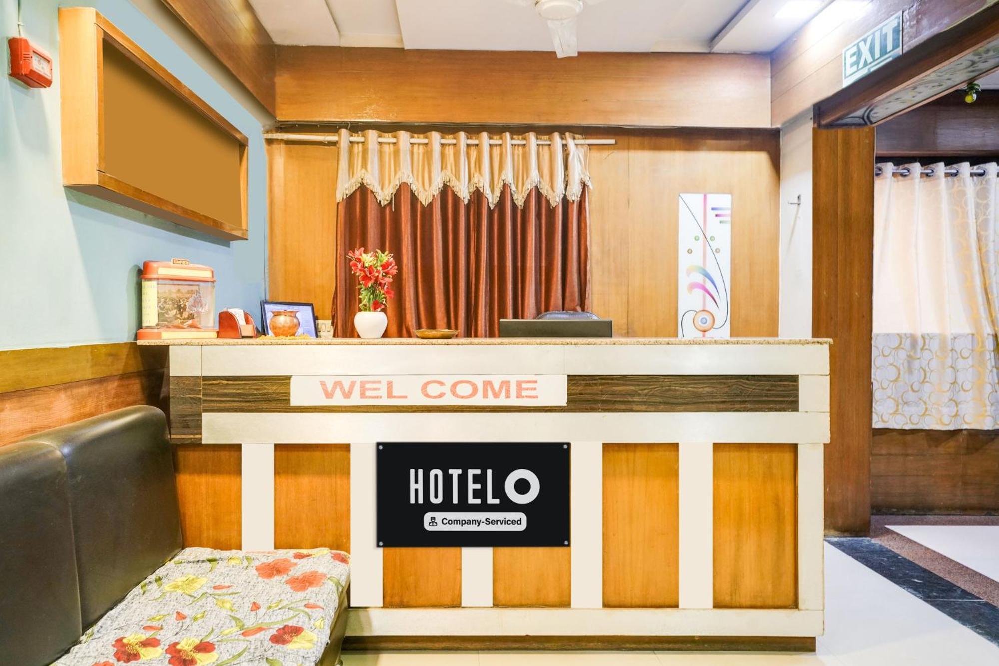 Hotel O Vanya Palace 阿穆达巴 外观 照片
